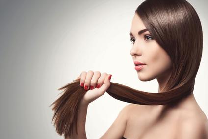 10 méthodes naturelles pour revitaliser les cheveux  