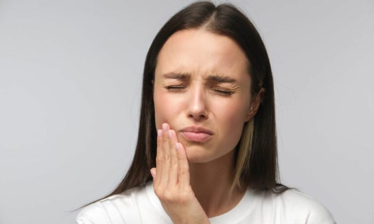 Les remèdes naturels pour soigner un aphte - Vulgaris-Médical