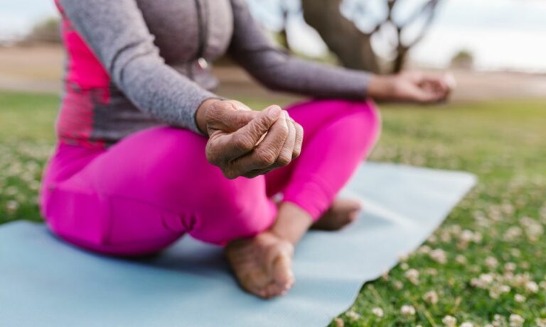 Calmer l’arthrose des doigts quels remèdes de grand-mère