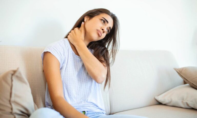 Douleurs aux cervicales les remèdes de grand-mère pour les soulager