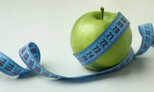 Mangez une pomme avant chaque repas et regardez vos kilos fondre