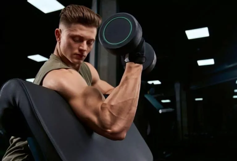 TRI-SET musclez vos biceps, triceps et abdos en 40 minutes